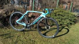 BIANCHI Bianchi Oltre XR4 2x12 Ultegra Di2 Road bike Shimano Ultegra Di2 disc brake used For Sale