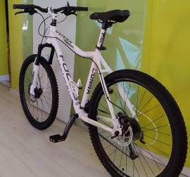 FOCUS Donna 50 cm, hidraulikus tárcsafék, Deore, 2023-as Mountain Bike 26" elöl teleszkópos Shimano Acera használt ELADÓ