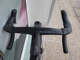 COLNAGO Colnago V3RS – Ultegra 8100 Di2 12sp (50) Országúti Shimano Ultegra Di2 tárcsafék új / garanciával ELADÓ