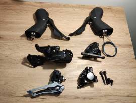 Újszerű Shimano 105 szett 2×12 Shimano ST-R7120 Road Bike & Gravel Bike & Triathlon Bike Component, Road Bike Brakes & Brake Parts mechanical used For Sale