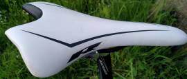 Bontrager országúti kerékpár nyereg áron alul R1 Road Bike & Gravel Bike & Triathlon Bike Component, Road Bike Saddles & Seat Posts used For Sale