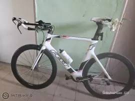 FELT B12 Road bike, Triathlon Shimano Ultegra used For Sale