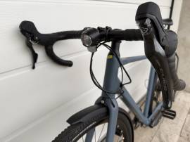 CUBE Nuroad Pro 28 Cues 1x11 Agydinamó Sárvédő Gravel / CX Shimano Cues tárcsafék használt ELADÓ