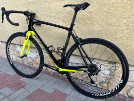 SCOTT Addict Országúti Shimano 105 patkófék használt ELADÓ