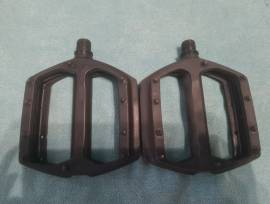 Eladó Bontrager, Ride with a dream, fémpedálok Bontrager Mountain Bike Alkatrész, MTB Hajtásrendszer nem használt ELADÓ