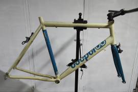 Csepel TorpedAL 59cm CSEPEL Torpedal Országúti / Gravel / Triatlon Alkatrész, Országúti / Gravel / Váz /Vázszett / Villa alu alu 700c (622) használt ELADÓ