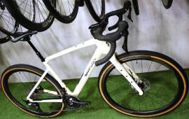 _EGYÉB KPK - SOK SOK OUTI Akciós S-WORKS TREK BMC WILIER Országúti használt ELADÓ