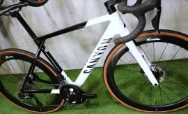 CANYON ULTIMATE CF SL DISC Di2 2x12sp 4iiii Wattm SCRIBE  Road bike disc brake used For Sale