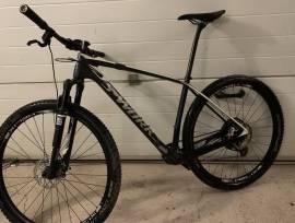 SPECIALIZED Stumpjumper Mountain Bike merev használt ELADÓ