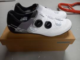 Új országúti carbon Shimano SH-RC702 Shoes / Socks / Shoe-Covers 44 Road, Triathlon new / not used male/unisex For Sale