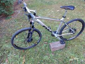 FUJI Tahoe Mountain Bike 26" front suspension Shimano Deore XT new / not used For Sale