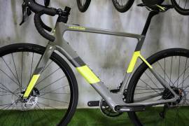 CANNONDALE SUPERSIX DISC NEO eBIKE Elektromos Országúti / Gravel Mahle használt ELADÓ