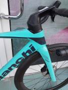 BIANCHI 2025 BIANCHI OLTRE COMP Ultegra Di2 12sp (53) Országúti Shimano Ultegra Di2 tárcsafék új / garanciával ELADÓ