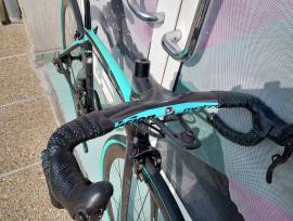 BIANCHI Oltre XR4 Campagnolo Carbon Super Record 12EPS(48  Országúti Campagnolo Record EPS patkófék használt ELADÓ