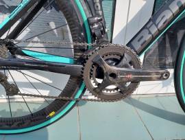 BIANCHI Oltre XR4 Campagnolo Carbon Super Record 12EPS(48  Országúti Campagnolo Record EPS patkófék használt ELADÓ