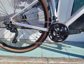 BMC AKCIÓ::BMC URS AL TWO ( M)   Gravel / CX Shimano GRX disc brake new with guarantee For Sale