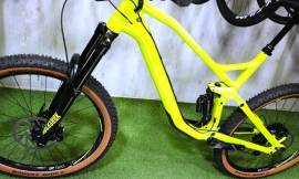 CANYON STRIVE RS LYRIC RC SRAM GX Enduro / Freeride / DH new / not used For Sale