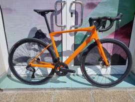 BMC Roadmachine ONE Carbon Ultegra Di2 ( 54)   Országúti Shimano Ultegra Di2 tárcsafék új / garanciával ELADÓ