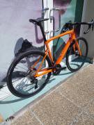 BMC Roadmachine ONE Carbon Ultegra Di2 ( 54)   Országúti Shimano Ultegra Di2 tárcsafék új / garanciával ELADÓ