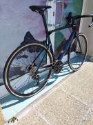 BMC Roadmachine SEVEN 105 ( 56)  Road bike Shimano 105 disc brake new with guarantee For Sale