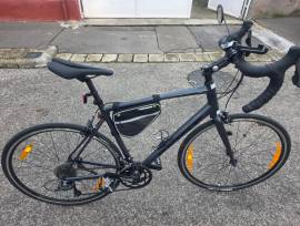 GIANT Contend 3 Országúti Shimano Claris patkófék nem használt ELADÓ