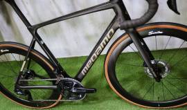 _Other MEGAMO CARBON DISC DURA Di2 DISC SCRIBE Road bike disc brake used For Sale