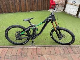 GIANT Glory 2 Enduro / Freeride / DH 27.5" (650b) használt ELADÓ