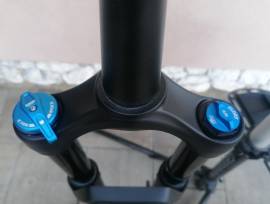 Új 29/27,5 fox float rhythm 34/140  Rhythm 140 Mountain Bike Alkatrész, MTB Villa / Rugóstag villa 29" 131-150 mm nem használt ELADÓ