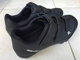 39 méretű használt Rockrider mtb cipő  Rockrider Cipő / Zokni / Kamásli 39 MTB használt férfi/unisex ELADÓ