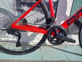 BMC 2025 Teammachine SLR THREE 105 DI2 ( 54)  Road bike Shimano 105 Di2 disc brake new with guarantee For Sale