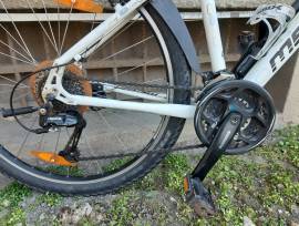 MERIDA Kirándulós Mountain Bike 26" elöl teleszkópos Shimano Deore használt ELADÓ