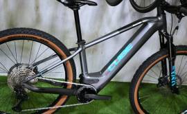 CUBE REACTION  750 BOSCH  CX YARI RC XT-12 Elektromos Mountain Bike 29" elöl teleszkópos Bosch nem használt ELADÓ