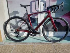 MERIDA  MERIDA SCULTURA ENDURANCE 6000 105 Di2  ( XS) Országúti Shimano 105 Di2 tárcsafék új / garanciával ELADÓ