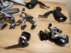 Újszerű Shimano 105 R7000 felnifékes szett  Shimano 105 R7000 Road Bike & Gravel Bike & Triathlon Bike Component, Road Bike Brakes & Brake Parts mechanical used For Sale