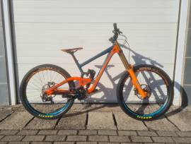 SCOTT Gambler 710 2018 L, 27,5 !!! Enduro / Freeride / DH 27.5" (650b) Shimano Saint nem használt ELADÓ