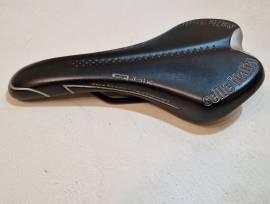 Selle Italia nergek, Q-bik, XR Selle Italia nergek, Q-bik, XR Road Bike & Gravel Bike & Triathlon Bike Component, Road Bike Saddles & Seat Posts used For Sale