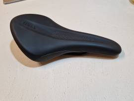 Fizik Tempo Aliante R5 nyereg 150 mm Fizik Tempo Aliante R5 Országúti / Gravel / Triatlon Alkatrész, Országúti Nyereg / Nyeregcső használt ELADÓ