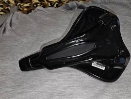 Új Prologo Akero AGX nyereg 20000Ft  Prologo Akero Agx Road Bike & Gravel Bike & Triathlon Bike Component, Road Bike Saddles & Seat Posts new / not used For Sale