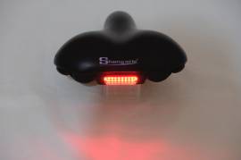 Beépített LED lámpás férfi/női kerékpár nyereg Beépített LED lámpás férfi/női kerékpár nyereg Road Bike & Gravel Bike & Triathlon Bike Component, Road Bike Saddles & Seat Posts used For Sale