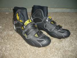 SIDI Outlast 43-s kerékpáros cipő Outlast Shoes / Socks / Shoe-Covers 43 Road, MTB used male/unisex For Sale