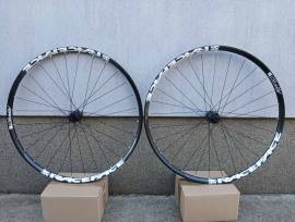 29 Race Face Aeffect Mountain Bike Alkatrész, MTB Kerék / Felni / Gumi használt ELADÓ