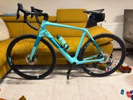 BIANCHI Infinito ultegra di2 Road bike Shimano Ultegra Di2 disc brake used For Sale