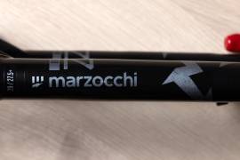 Vadiúj 2025 MARZOCCHI Bomber Z2 29” – 140mm, Boost, E-Optimized, légrugós 2025 Mountain Bike Alkatrész, MTB Villa / Rugóstag villa 131-150 mm nem használt ELADÓ