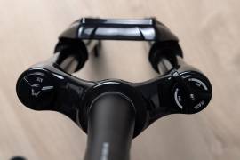 Vadiúj 2025 MARZOCCHI Bomber Z2 29” – 140mm, Boost, E-Optimized, légrugós 2025 Mountain Bike Alkatrész, MTB Villa / Rugóstag villa 131-150 mm nem használt ELADÓ