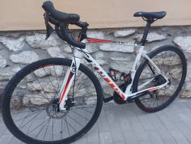 KELLYS Országúti  Road bike disc brake used For Sale