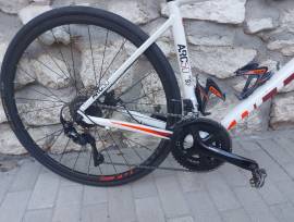 KELLYS Országúti  Road bike disc brake used For Sale