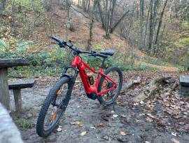 KTM Macina Race 271 M-es méret Bosch Cx 85 nm 500wh Elektromos Mountain Bike 27.5" (650b) elöl teleszkópos Bosch Shimano Deore használt ELADÓ