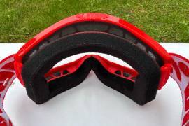 Új 100% Strata 2 piros, átlátszó lencsés DH/FR szemüveg, védőszemüveg 100% Strata 2 Eyewear / Sunglasses DH new / not used For Sale