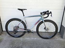 SPECIALIZED CRUX / SRAM FORCE XPLR AXS 1x13 Gravel / CX disc brake used For Sale