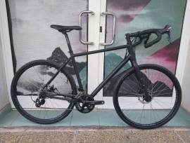 _EGYÉB Pinnacle Pyrolite Alu Gravel Shimano 105( 58) Gravel / CX Shimano 105 tárcsafék nem használt ELADÓ